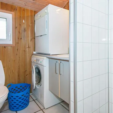 Дом отдыха Four-bedroom Holiday In Sydals 3 Viboge
